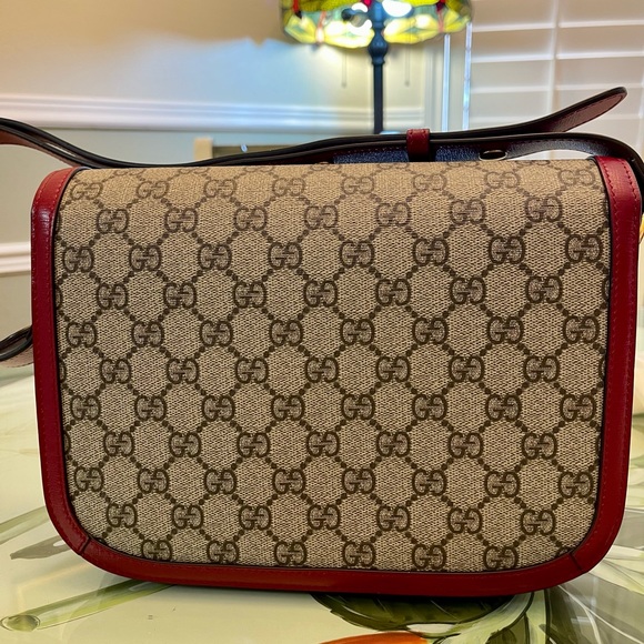 Gucci Authentic Purse - Picture 4 of 15